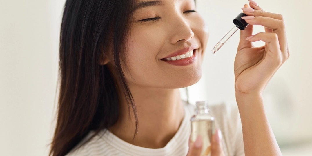 How to Remove Perfume Stains from Clothes